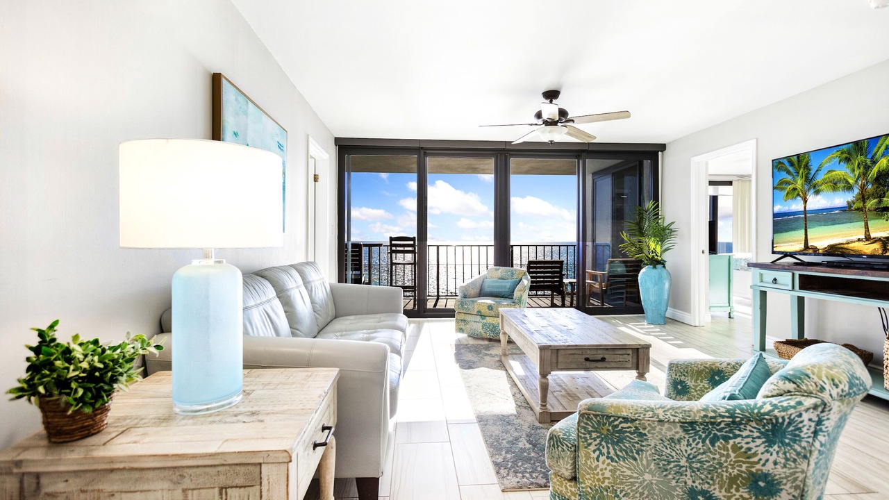 Photo of Livingroom in Biltmore Beach