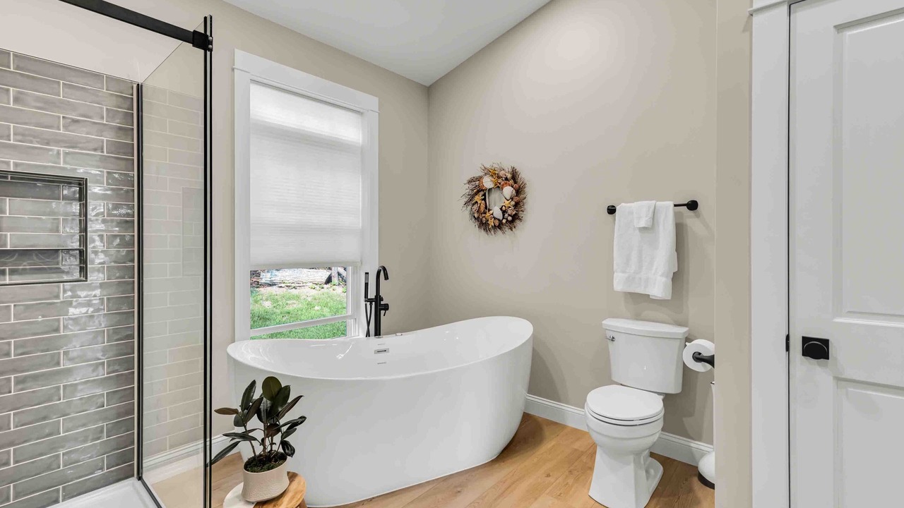 Photo of Bathroom in Orland