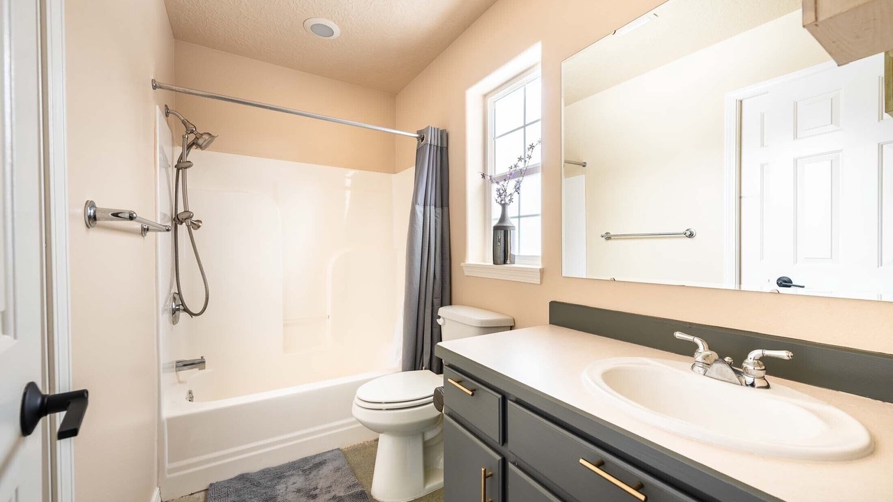 Photo of Bathroom in Garden City