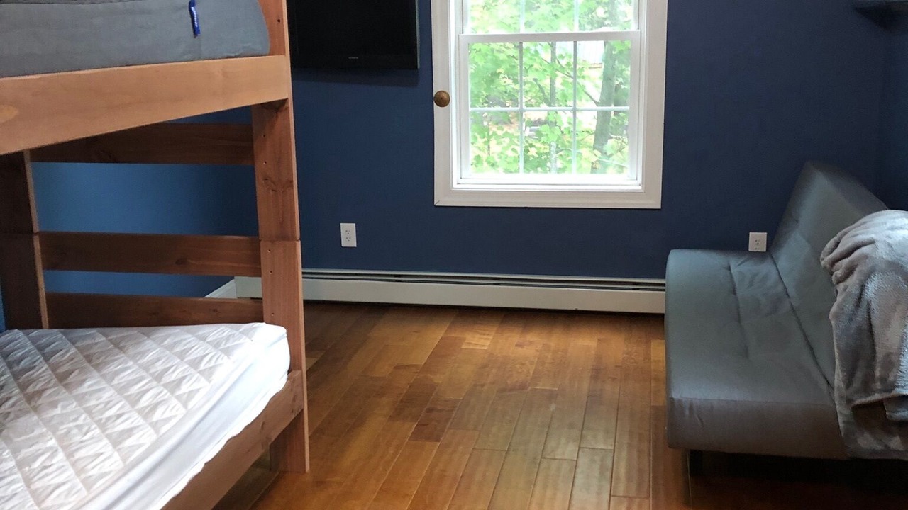 Photo of Bedroom in Oakland
