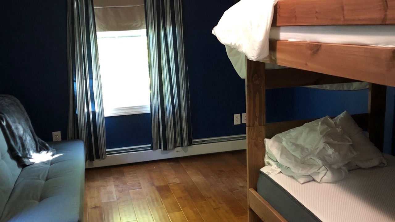 Photo of Bedroom in Oakland
