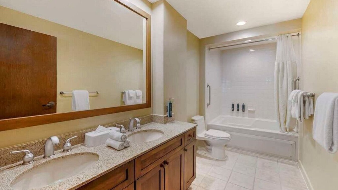 Photo of Bathroom in Enterprise