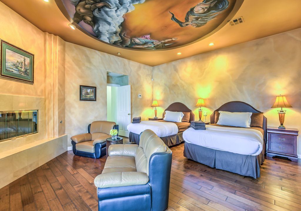 Photo of Livingroom in Spring Valley