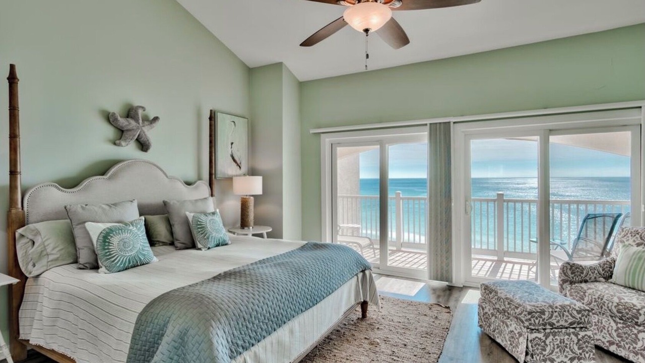 Photo of Bedroom in Seacrest
