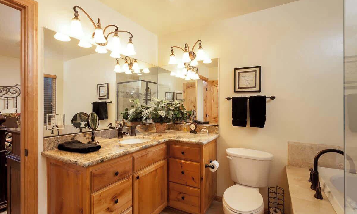 Photo of Bathroom in Big Bear Lake