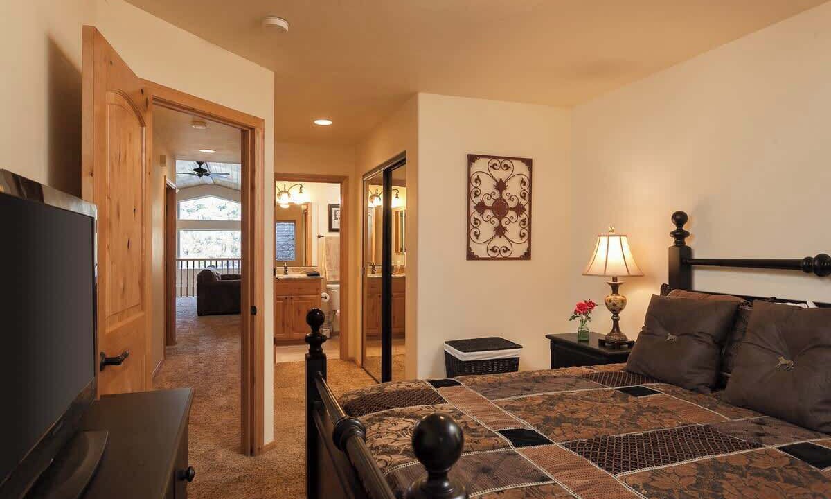 Photo of Bathroom in Big Bear Lake