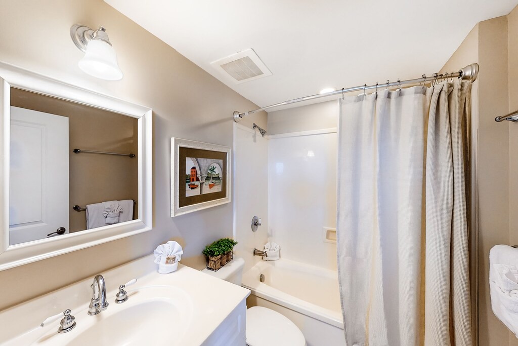 Photo of Bathroom in Fort Walton Beach