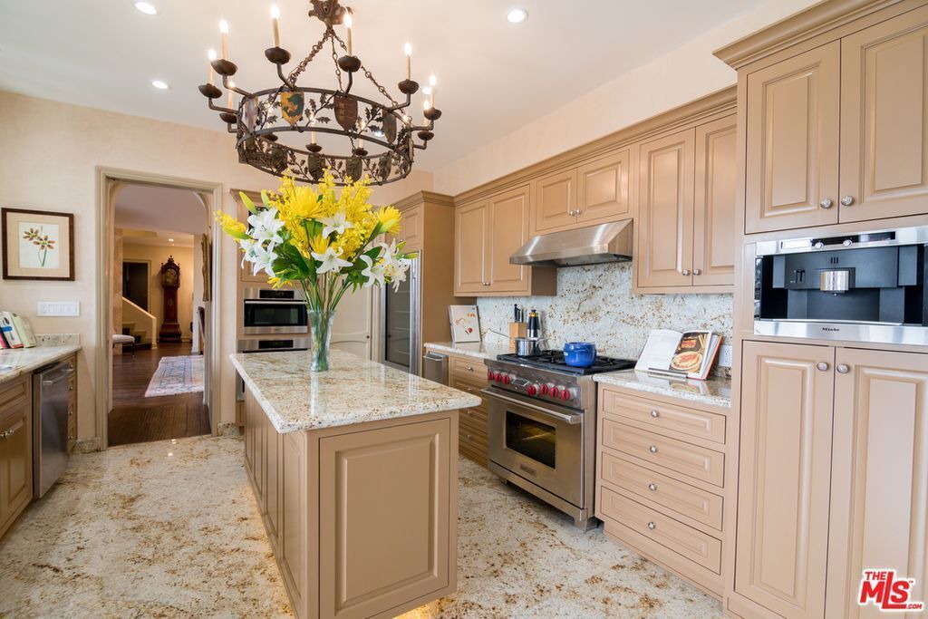 Photo of Kitchen in Beverly Glen