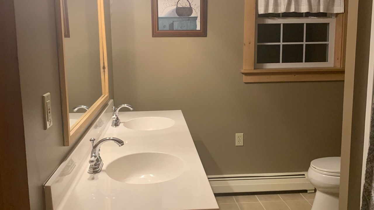 Photo of Bathroom in Mac Mahan
