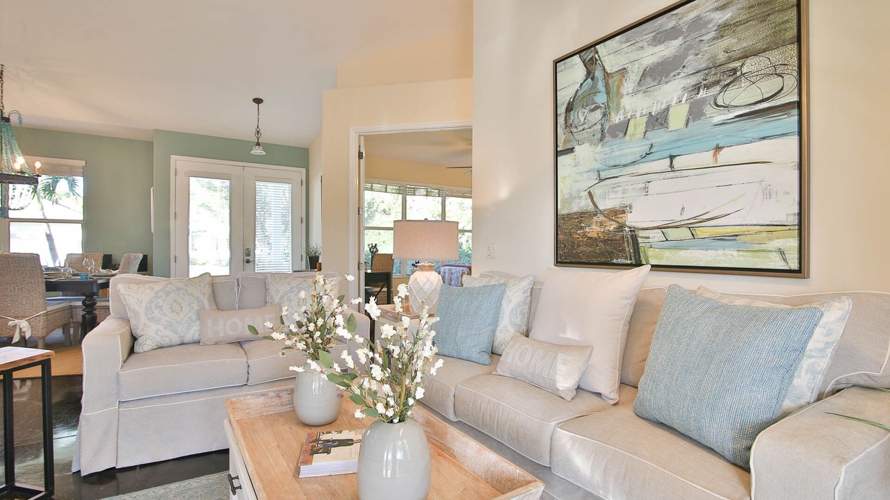 Photo of Livingroom in Heron's Watch