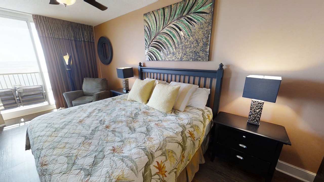 Photo of Bedroom in Long Beach