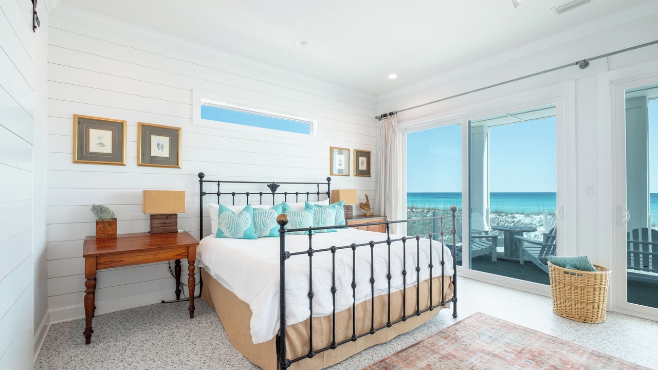 Photo of Bedroom in Pensacola Beach