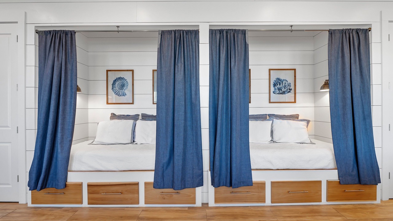 Photo of Bedroom in Gulf Shores
