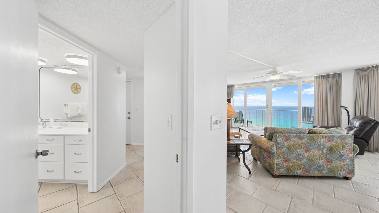Photo of Livingroom in Thomas Drive