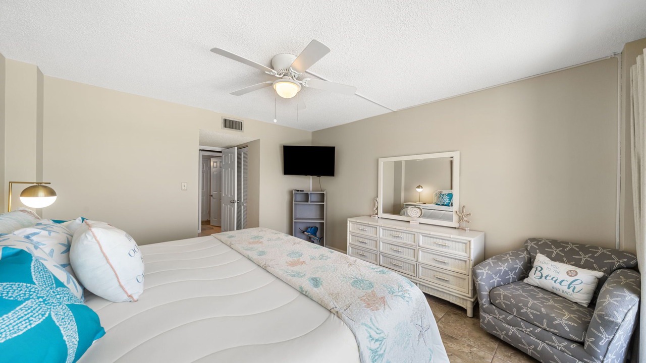 Photo of Bedroom in Gulf Lagoon Beach