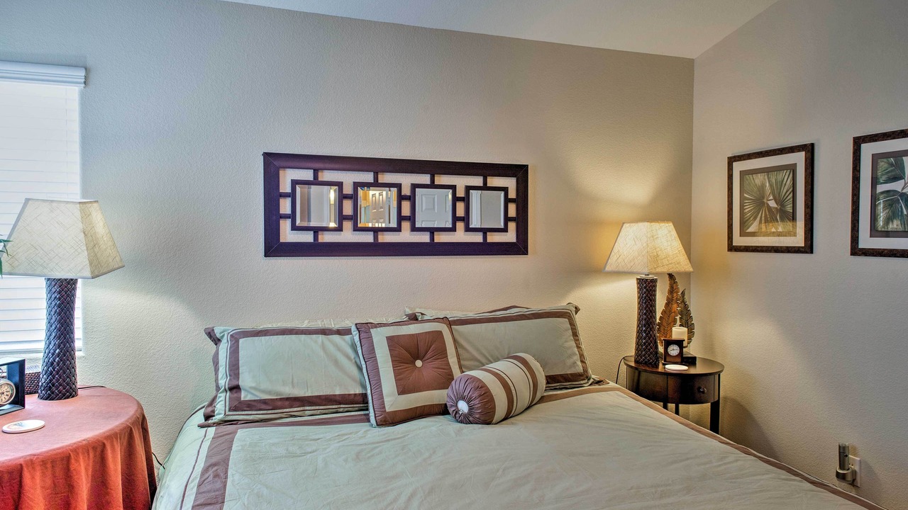 Photo of Bedroom in Sunrise Manor