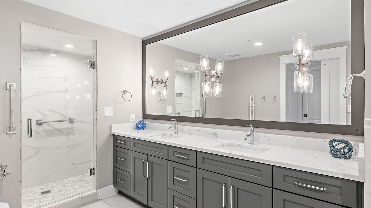 Photo of Bathroom in Gulf District