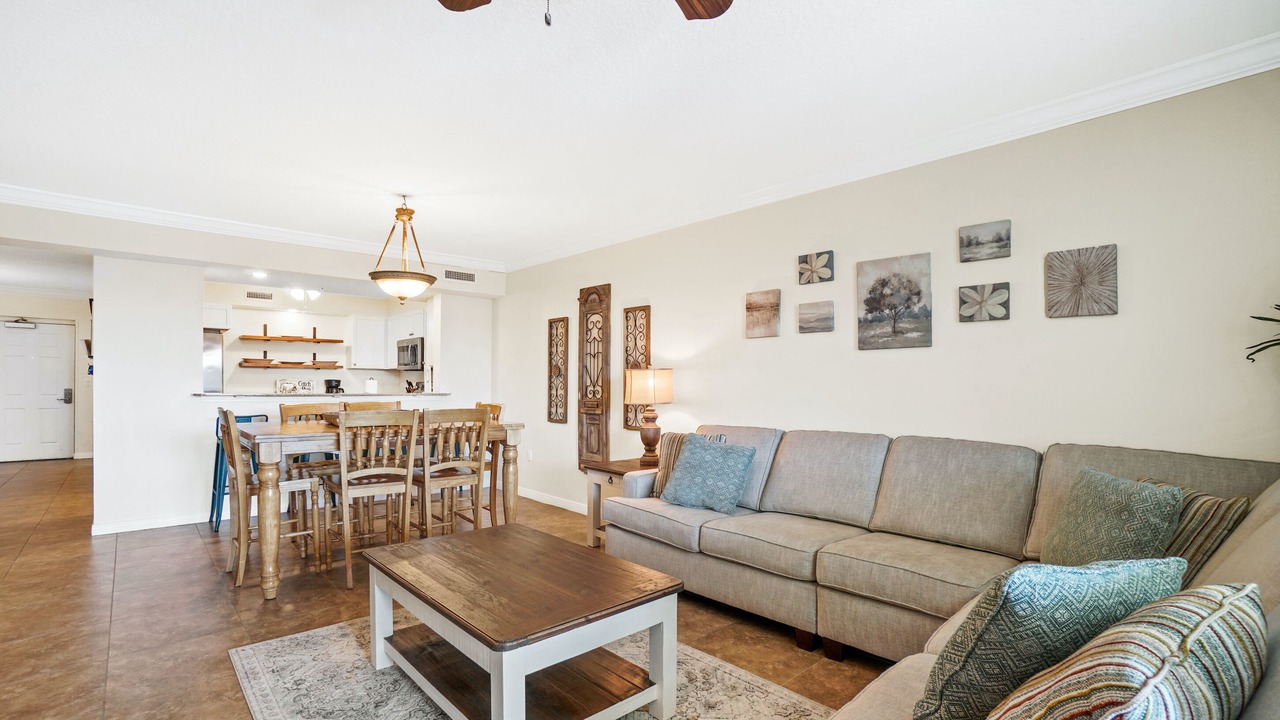 Photo of Livingroom in Fort Walton Beach