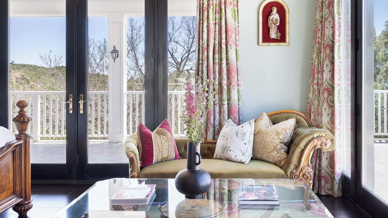 Photo of Livingroom in Malibu
