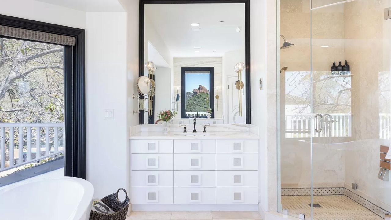 Photo of Bathroom in Malibu