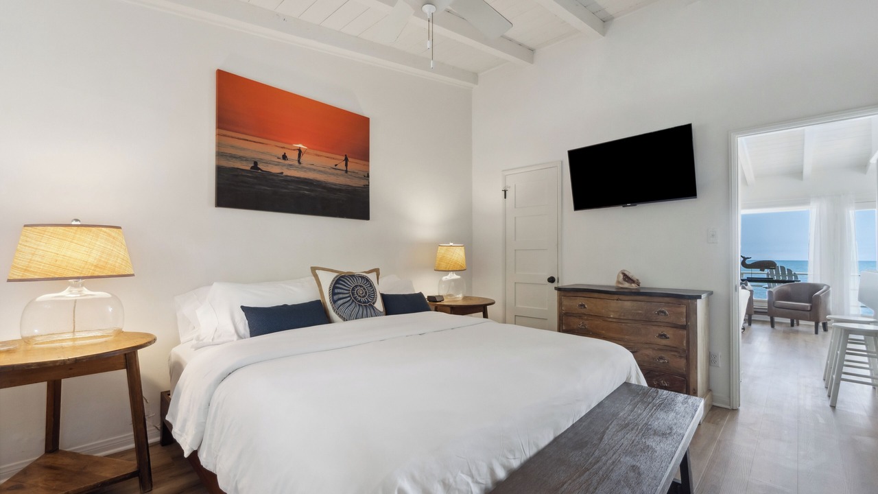 Photo of Bedroom in Eastern Malibu