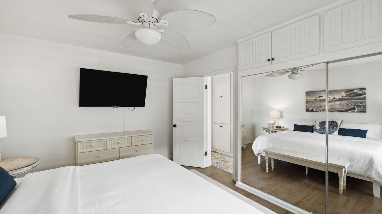 Photo of Bedroom in Eastern Malibu