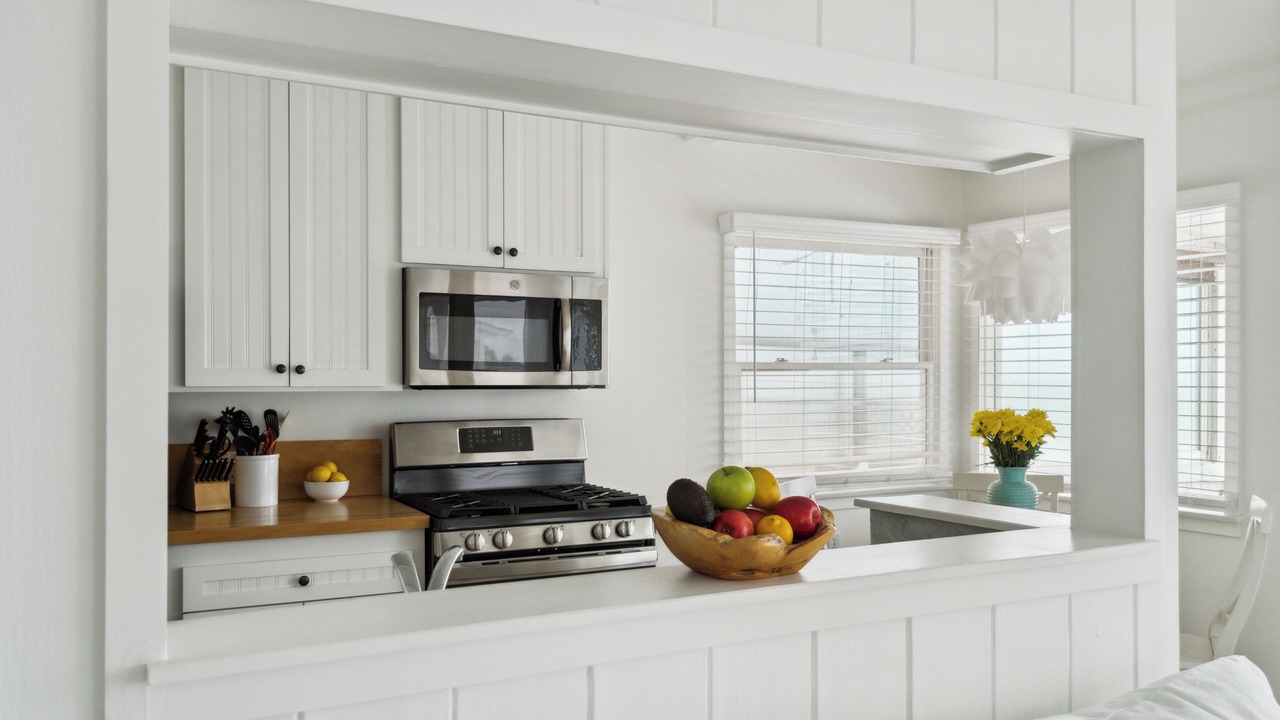 Photo of Kitchen in Eastern Malibu