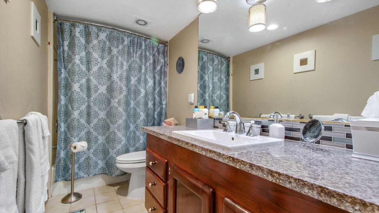 Photo of Bathroom in Laguna Beach