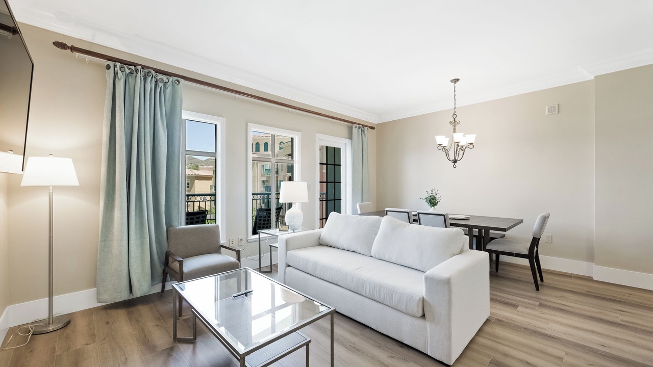 Photo of Livingroom in Lake Las Vegas
