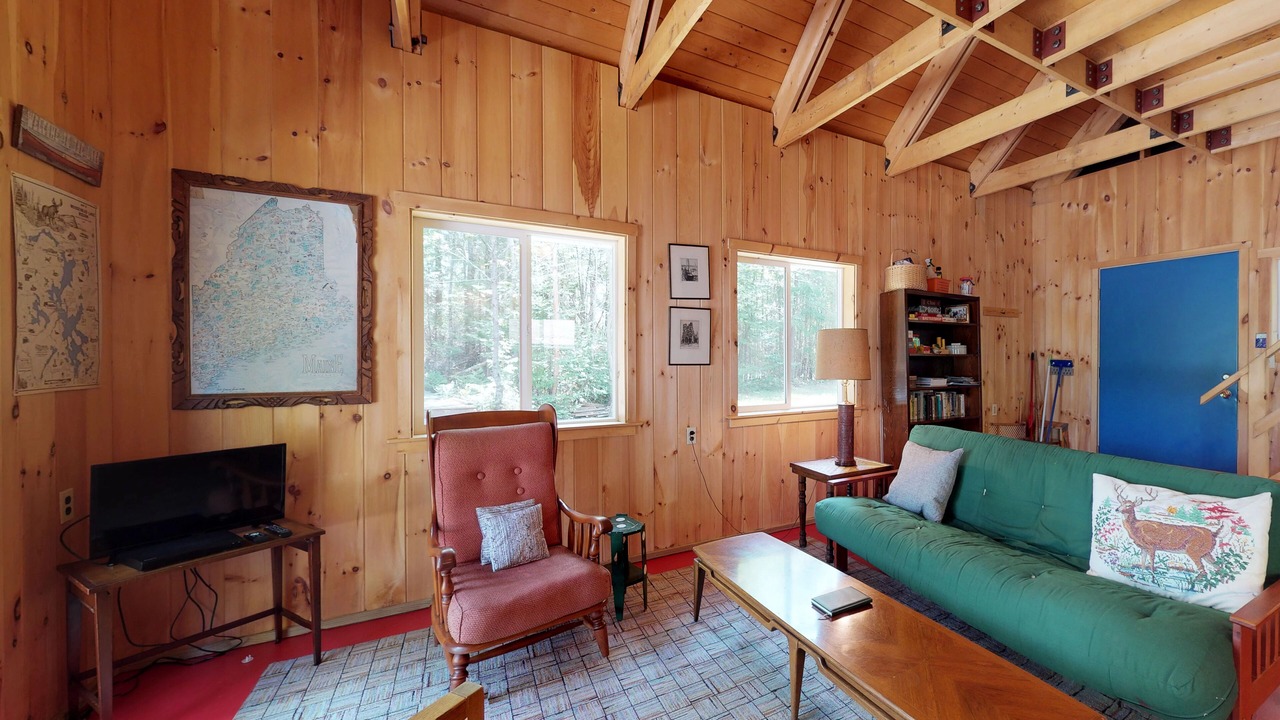 Photo of Livingroom in Northeast Somerset