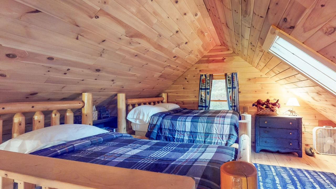 Photo of Bedroom in Shirley Mills