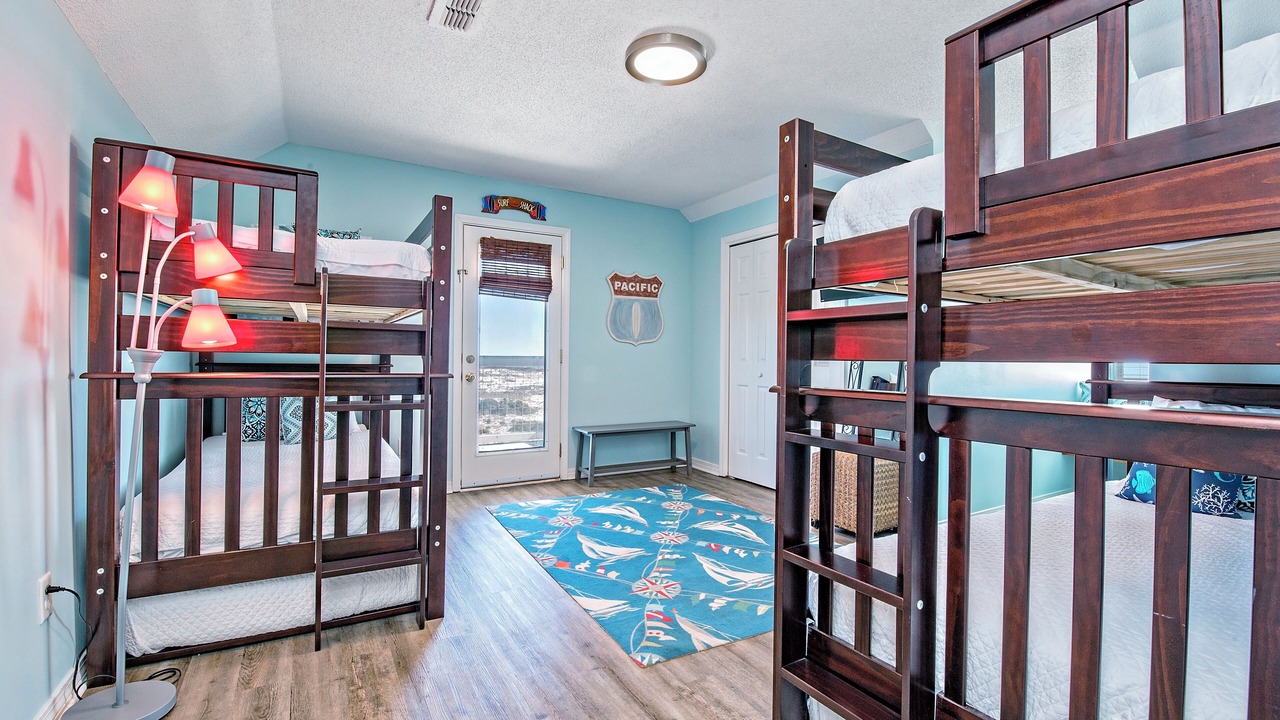 Photo of Bedroom in Gulf Shores