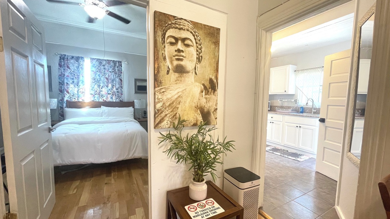 Photo of Bedroom in Wilshire