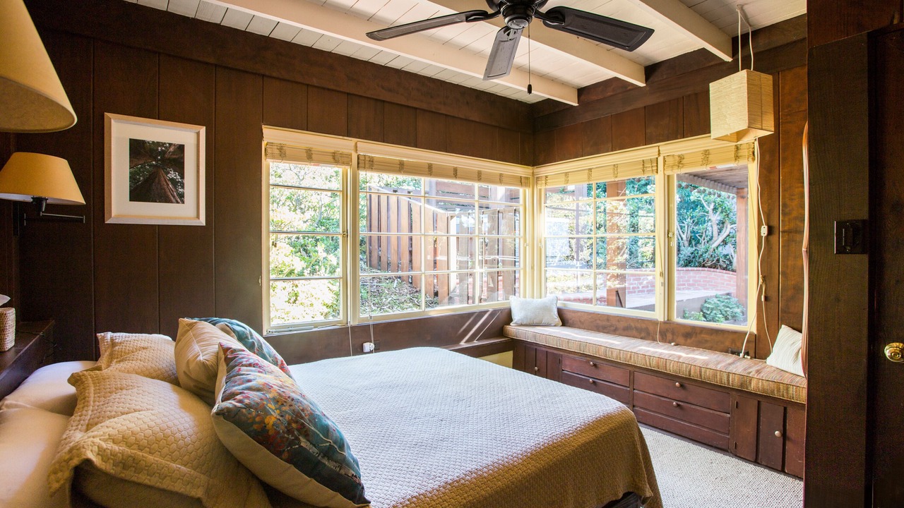 Photo of Bedroom in Beach Barber Tract