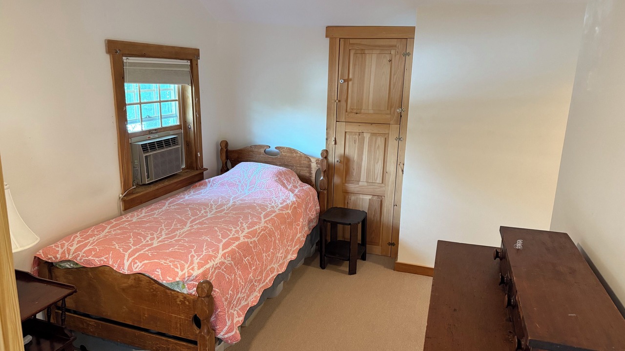 Photo of Bedroom in Embden