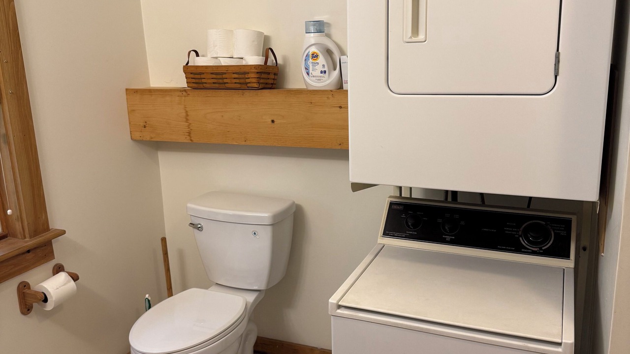 Photo of Bathroom in Embden