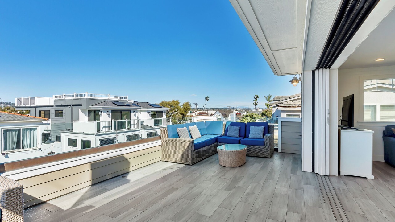 Photo of Patio Balcony in Central Mission Beach