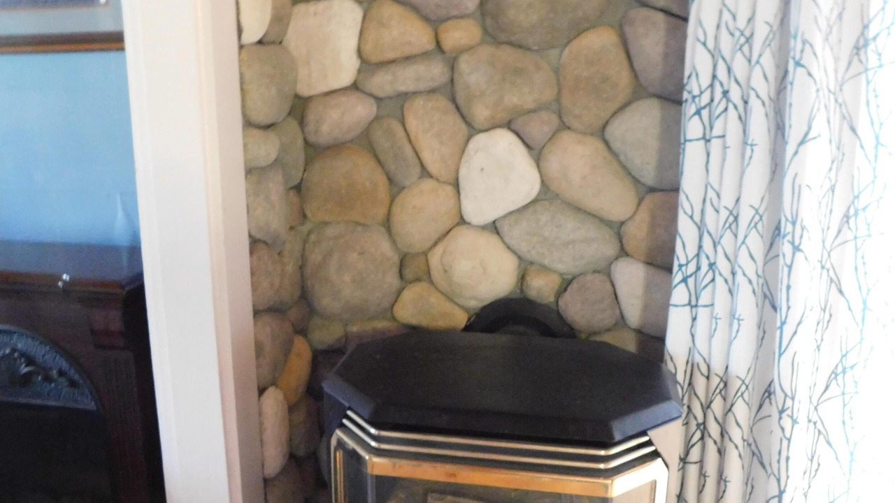 Photo of Livingroom in Greenville Junction
