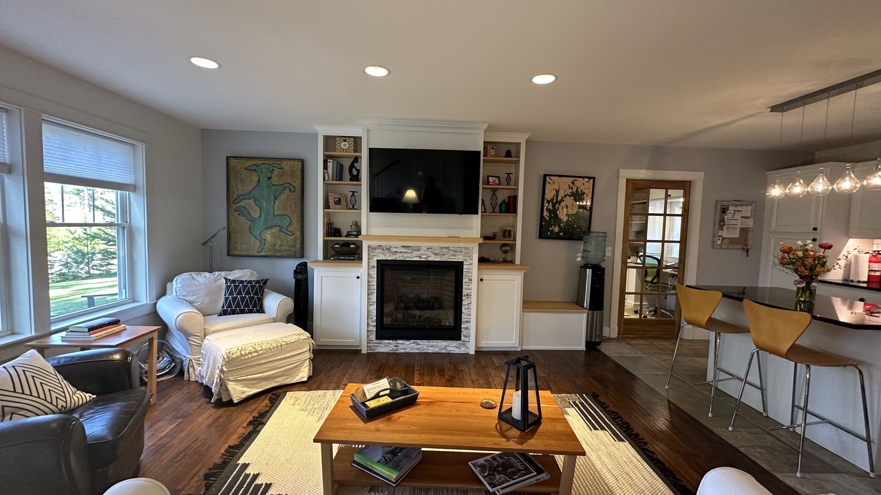 Photo of Livingroom in Salsbury Cove