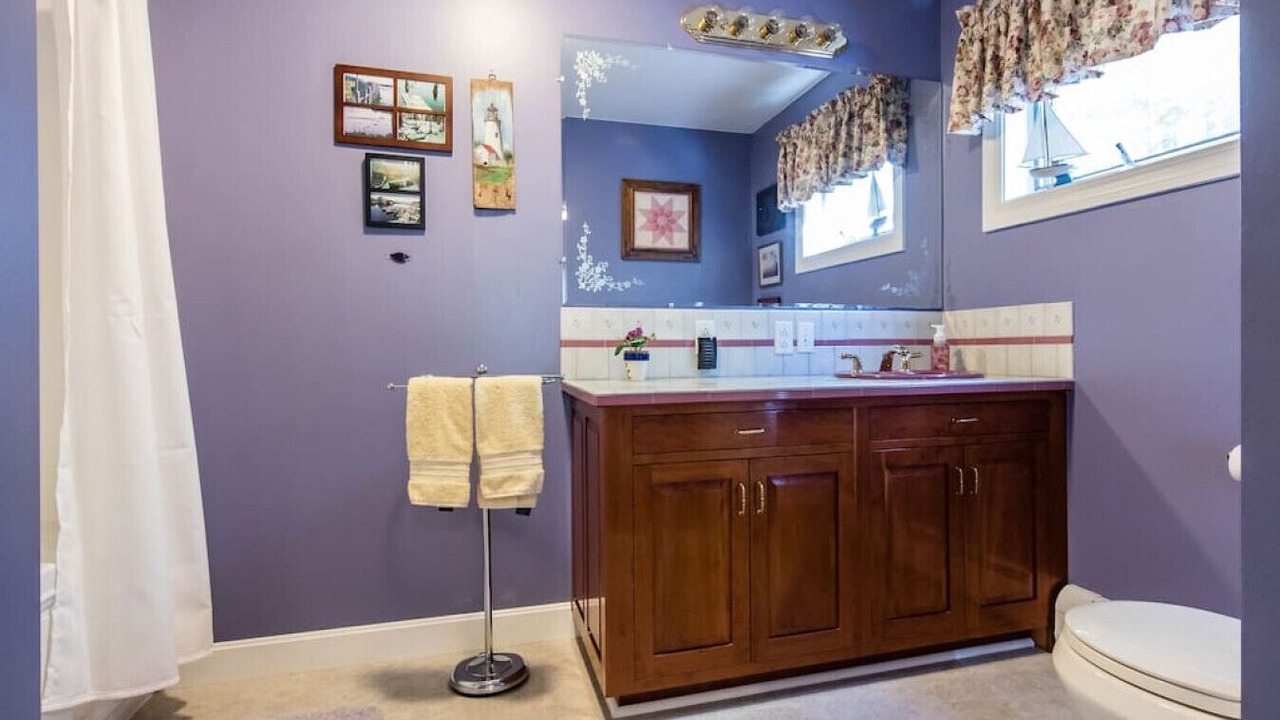 Photo of Bathroom in Hall Quarry