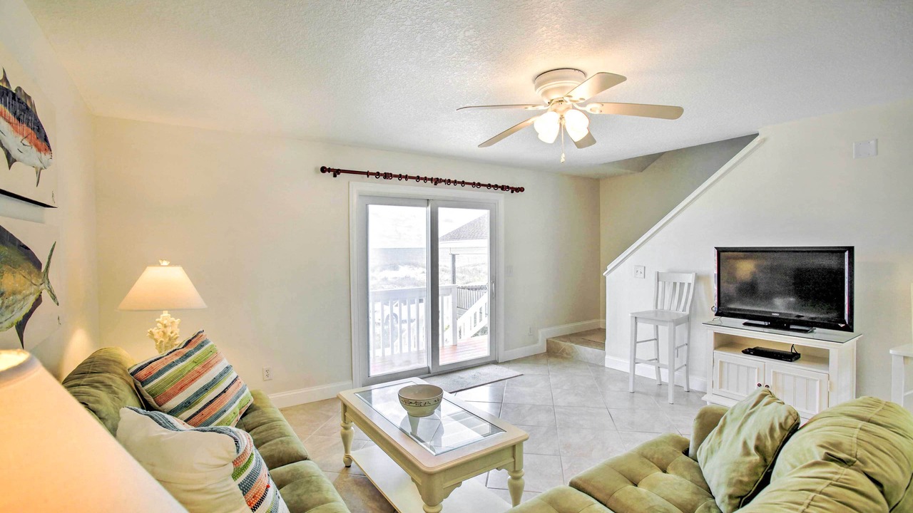Photo of Livingroom in Fernandina Beach