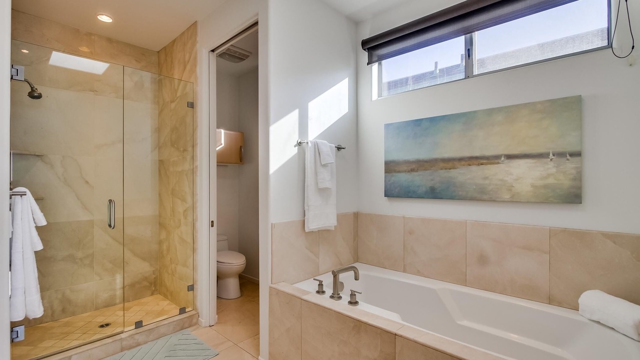 Photo of Bathroom in Central Mission Beach