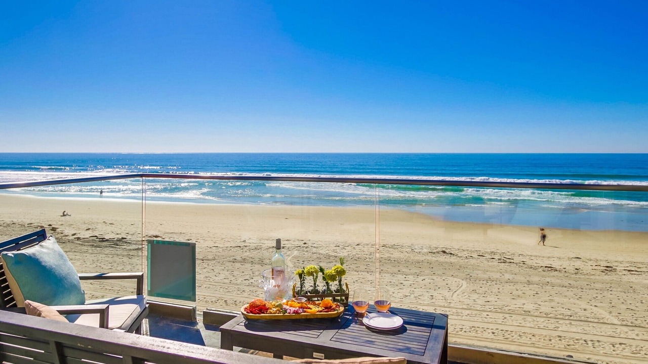 Photo of Patio Balcony in Central Mission Beach
