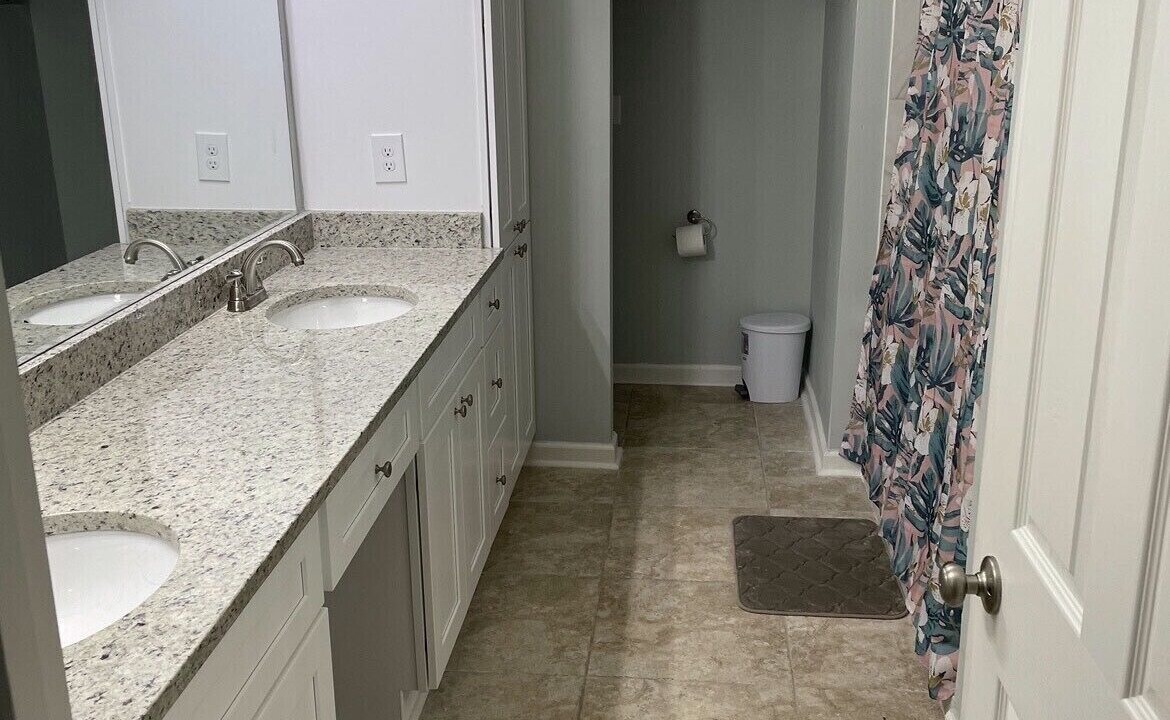 Photo of Bathroom in Gulf Shores