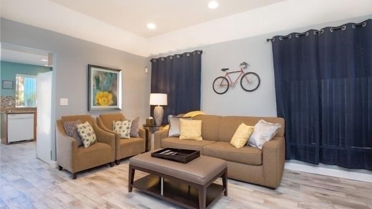 Photo of Livingroom in Green Valley