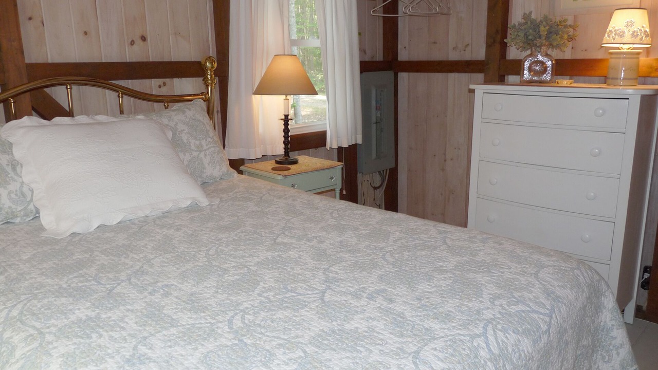 Photo of Bedroom in Hall Quarry