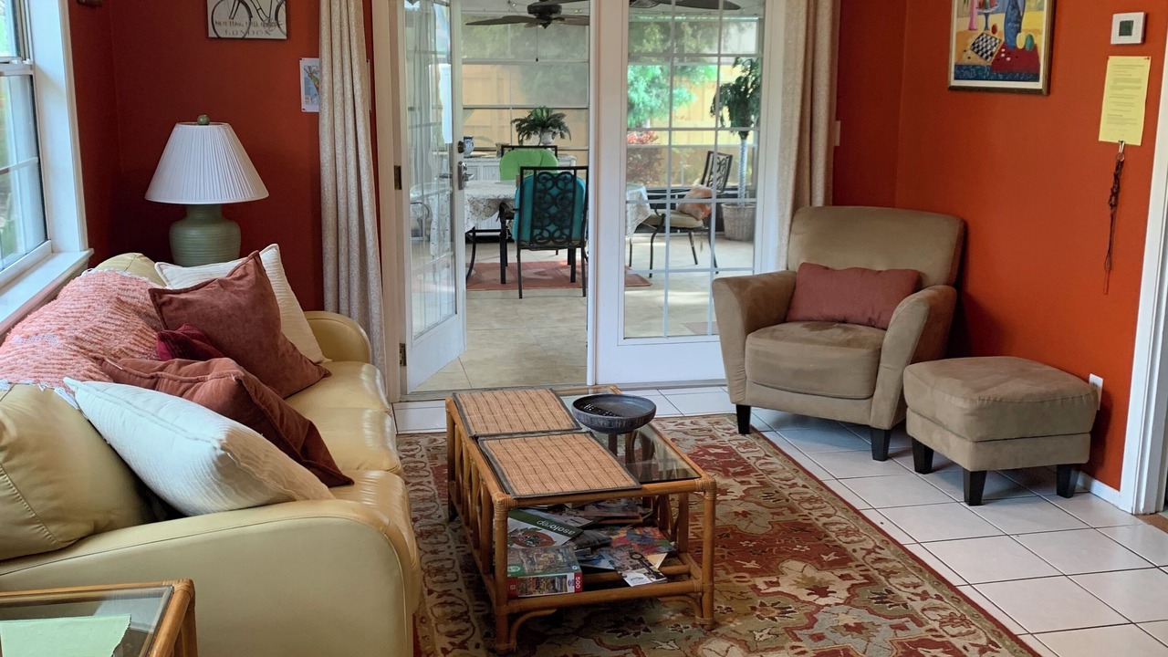 Photo of Livingroom in Arlington Park