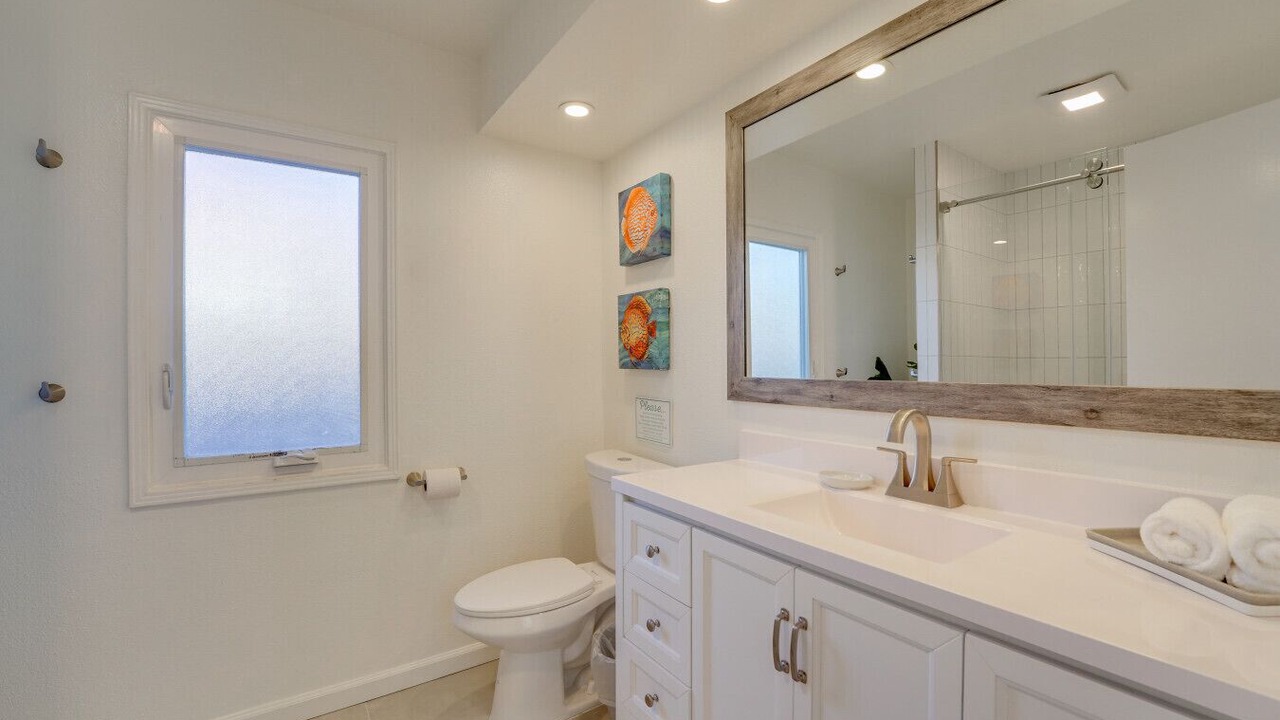 Photo of Bathroom in Central Mission Beach