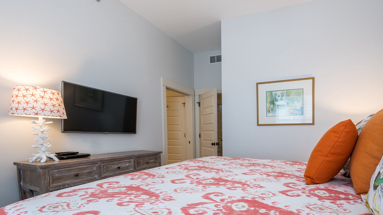 Photo of Bedroom in Lakeside at Blue Mountain Beach