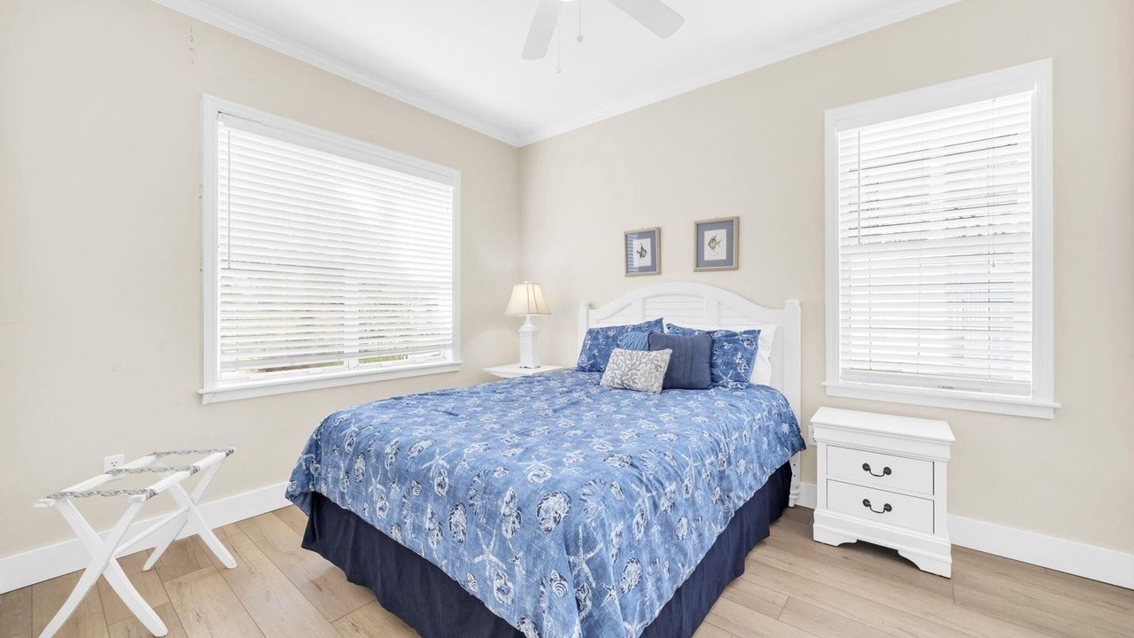 Photo of Bedroom in Dune Allen Beach